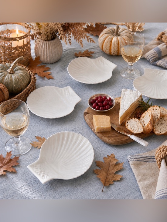 Vintage Other - Scallop Shell China Plates - Set of 4